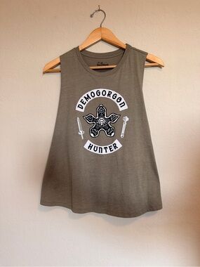 Demogorgon Hunter Graphic Muscle Tank - Fright Fest Stranger things six flags
